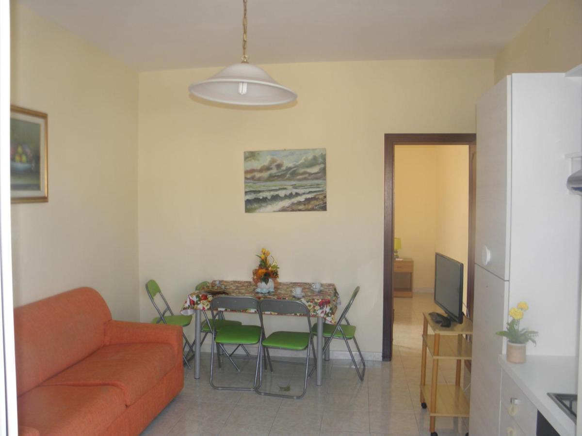 Blue Sky Appartamenti San Foca Holiday home *